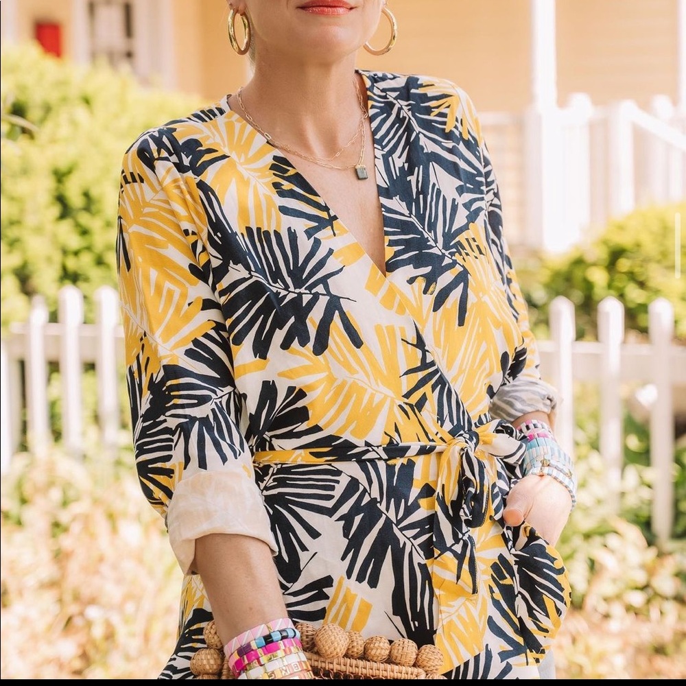 Wrap top - Picture 3 of 4